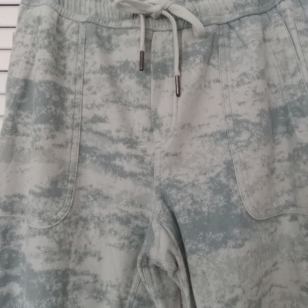 Athleta Gray Camo Joggers